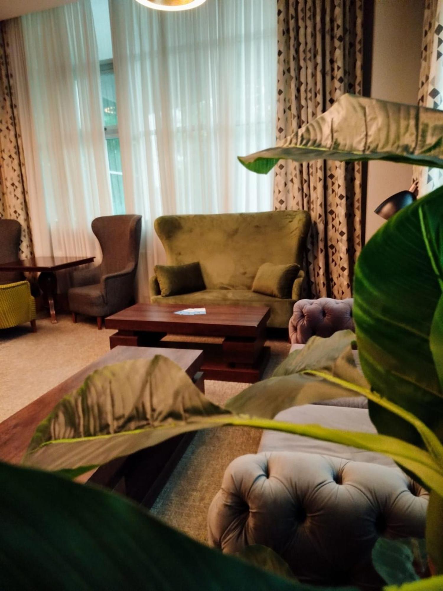 Green Tower Hotel 트빌리시 외부 사진
